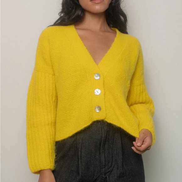 Wray Henry Cropped Wool Blend Cardigan Blazing Yellow - Picture 1 of 8